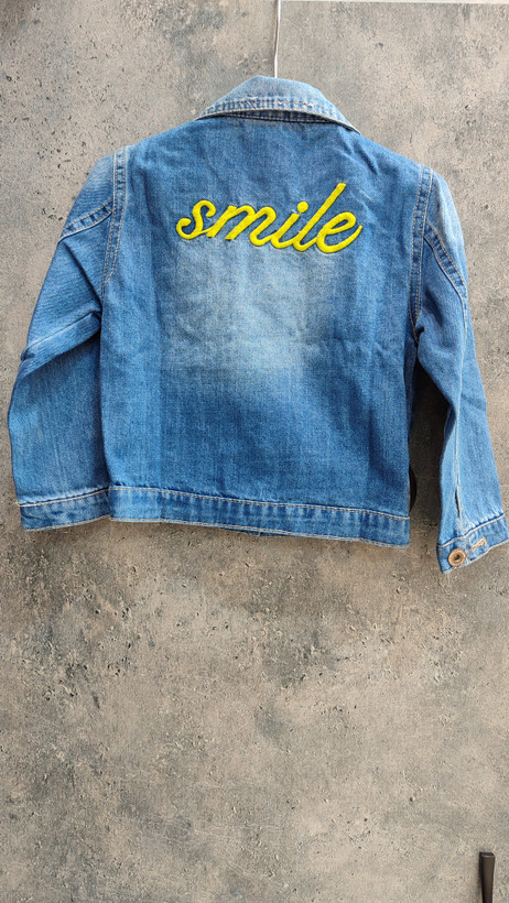 نمای پشت کت وادراتی جین بچگانه