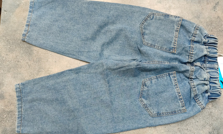 پشت کار شلوار لی مام استایل وادراتی بچگانه