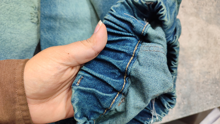 دوخت کار شلوار لی بچگانه